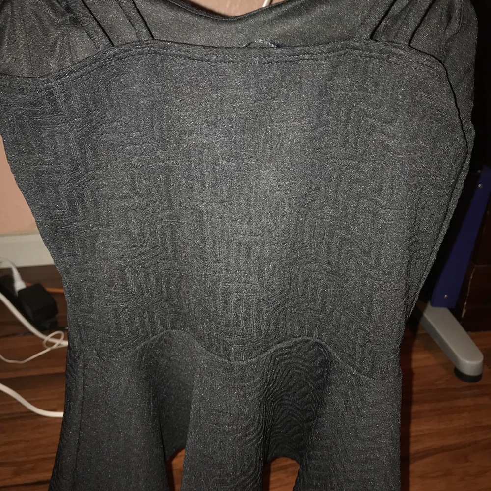 Black Top - Picture 2 of 2